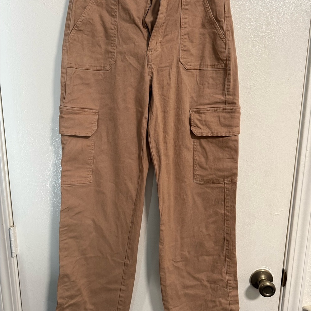 Celebrity Pink Woman’s Khaki Cargo Pants